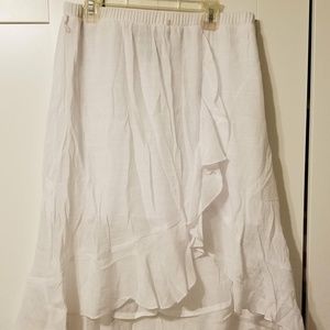 SOLD! White Summer Beach Skirt Small